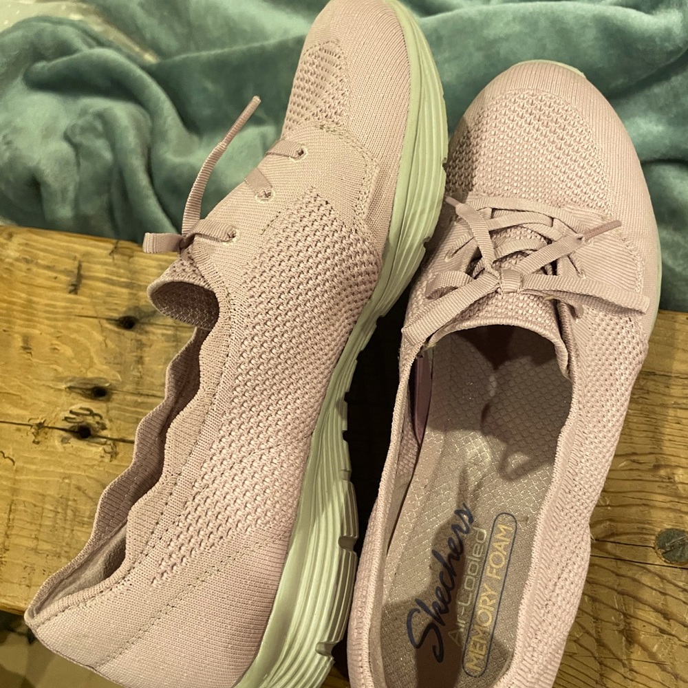 Skechers Memory Foam Seager Size 10